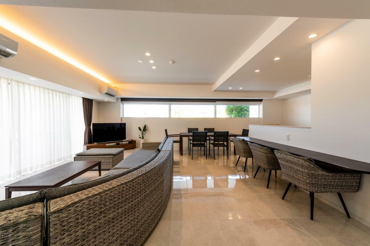 Condo Royal Ryu Kyu Chatan Esterno foto