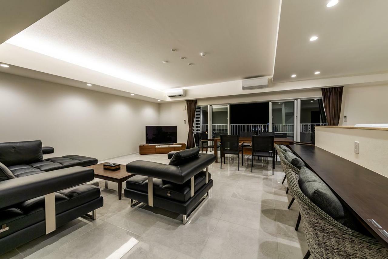 Condo Royal Ryu Kyu Chatan Esterno foto